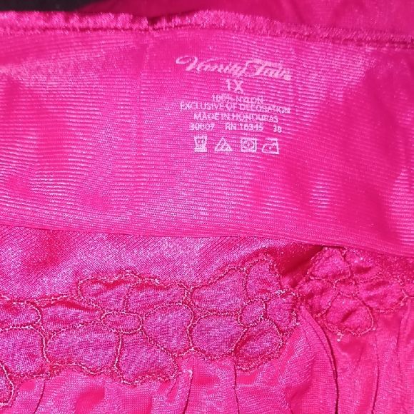 Vanity Fair Red Chemise - Picture 3 of 6